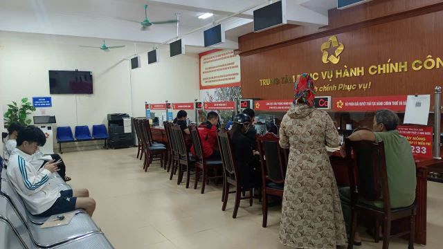 Trung tâm Phục vụ hành chính công xã Mường Ảng ngày 27/8/2026
