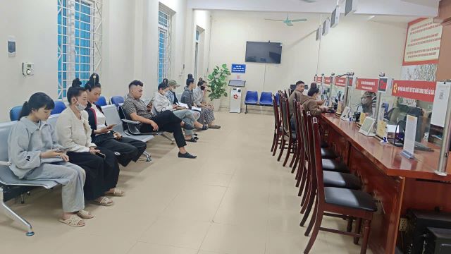 Trung tâm Phục vụ hành chính công xã Mường Ảng ngày 04/5/2026
