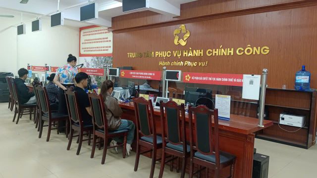 Trung tâm Phục vụ hành chính công xã Mường Ảng ngày 29/4/2026