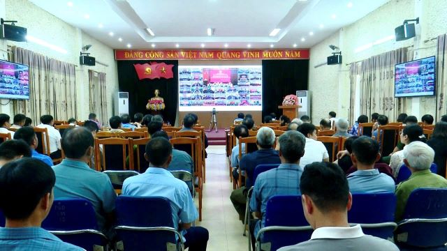 Xã Mường Ảng tham dự Hội nghị tiếp xúc cử tri sau Kỳ họp thứ Nhất, Quốc hội khóa XVI