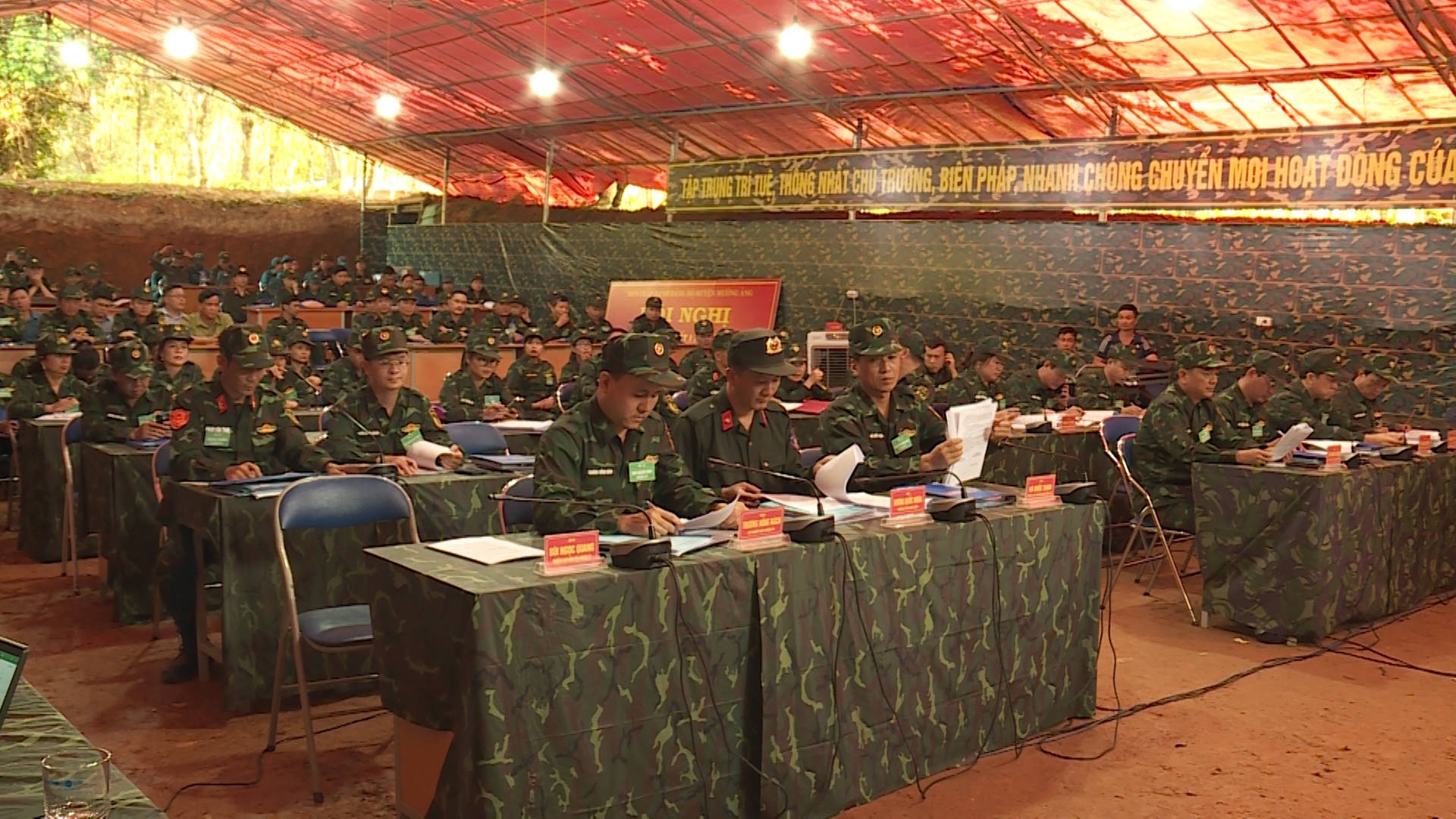 Khung-b_4_10_6.jpg