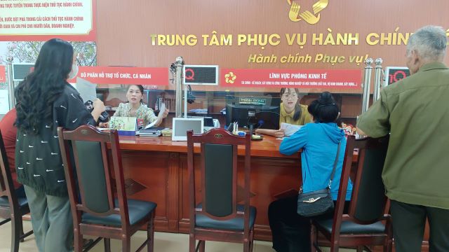 thuy24.jpg