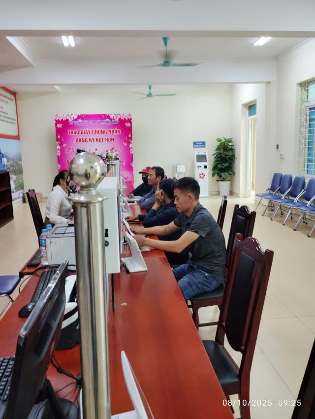 thuy40.jpg